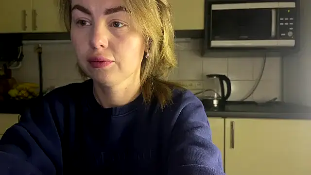 MartaLuna  online show from 8, 4, 2026