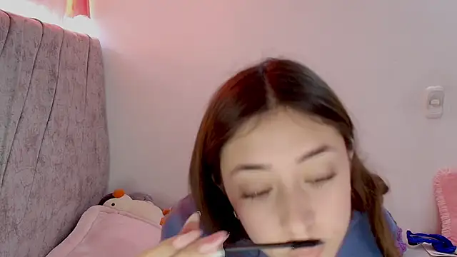 kimmy vegga2 online show from 15, 10, 2025