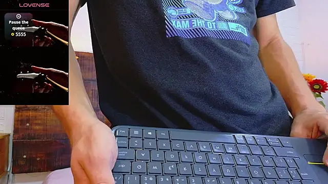 JhosuaVega online show from 2, 10, 2025