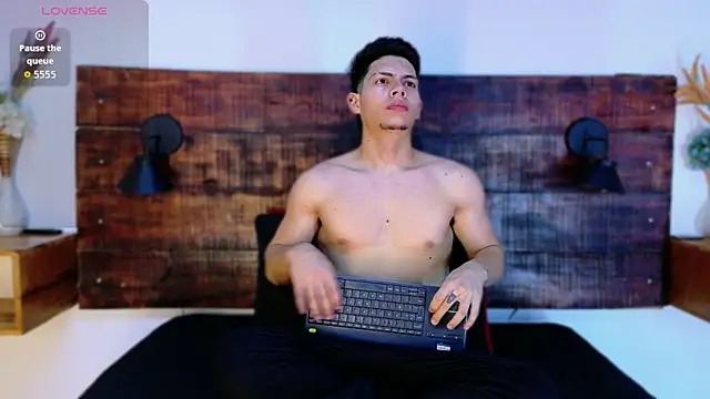 JhosuaVega online show from 13, 2, 2026