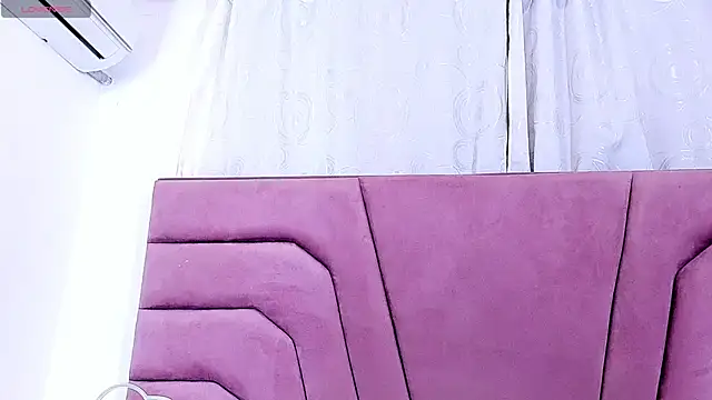 miajhonsonx online show from 8, 1, 2026