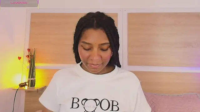 ValeryCortezm online show from 29, 10, 2025