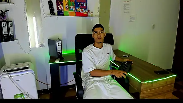 xxKamadevaxx online show from 25, 11, 2025