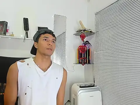 xxKamadevaxx online show from 25, 2, 2026