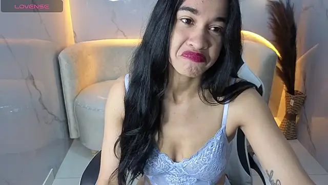 Maia Tx online show from 11, 11, 2025