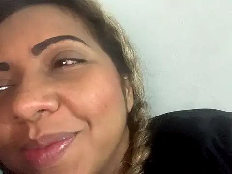 Snapshot of RochyKasdelan chatting on 30, 10, 2025 RochyKasdelan online show from 30, 10, 2025