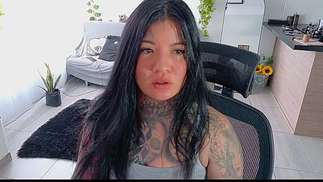 Unatatuada online show from 2, 10, 2025