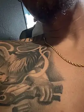 Snapshot of busnfatnutsLildee chatting on 8, 4, 2026 busnfatnutsLildee online show from 8, 4, 2026