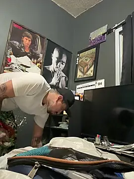 Snapshot of busnfatnutsLildee chatting on 14, 4, 2026 busnfatnutsLildee online show from 14, 4, 2026