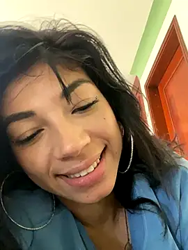 Snapshot of Lesly777_ chatting on 24, 9, 2025 Lesly777  online show from 24, 9, 2025