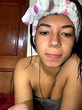 Snapshot of Lesly777_ chatting on 26, 9, 2025 Lesly777  online show from 26, 9, 2025