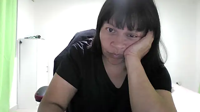 adri89-g online show from 1, 7, 2026