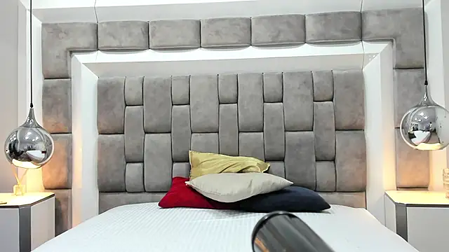 EthanCollen online show from 24, 10, 2025