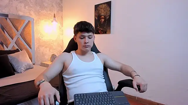 Snapshot of kraven_lust chatting on 21, 6, 2026 kraven lust online show from 21, 6, 2026