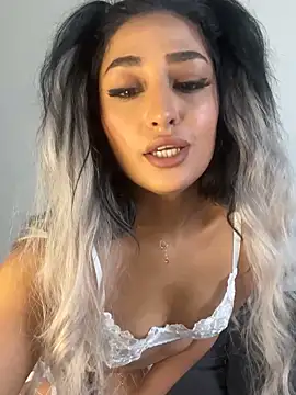 Mia spicyy online show from 30, 11, 2025