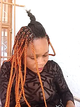 Snapshot of BlondieBitch chatting on 23, 11, 2025 BlondieBitch online show from 23, 11, 2025