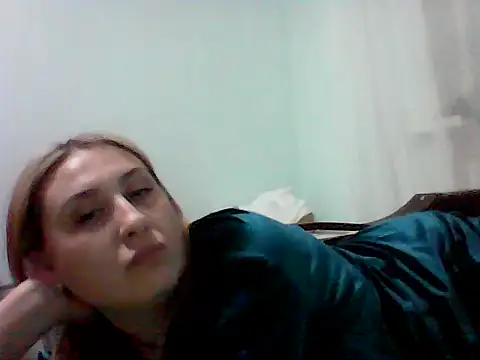 Snapshot of Osyvera chatting on 10, 10, 2025 Osyvera online show from 10, 10, 2025