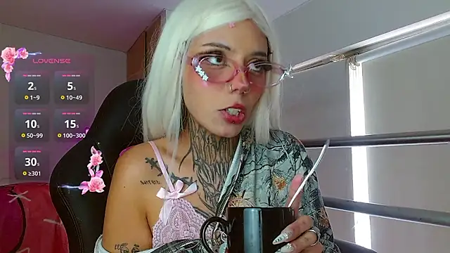 Snapshot of KoraRousee chatting on 15, 1, 2026 KoraRousee online show from 15, 1, 2026