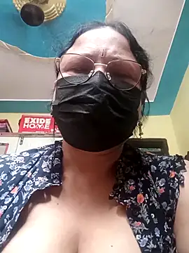 Snapshot of thehotlady chatting on 22, 6, 2026 thehotlady online show from 22, 6, 2026