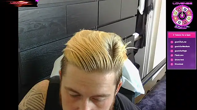 Snapshot of ThatAltGuy chatting on 26, 9, 2025 ThatAltGuy online show from 26, 9, 2025