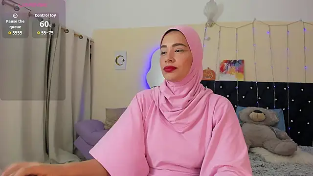 Snapshot of ShanaJamil chatting on 5, 5, 2026 ShanaJamil online show from 5, 5, 2026