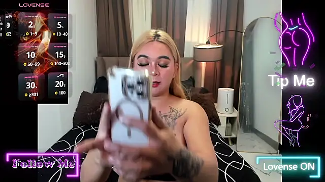 LusciousZenaiahx online show from 14, 10, 2025