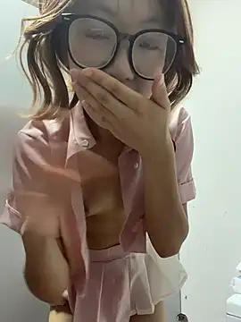 Snapshot of xiaomugouya chatting on 13, 7, 2026 xiaomugouya online show from 13, 7, 2026