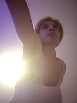 GoddessJsBitchBoy online show from 27, 11, 2025