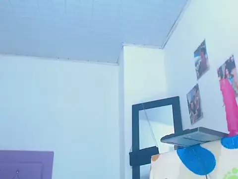 whitneytt online show from 18, 10, 2025