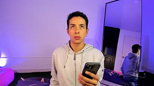 EstivenSallas online show from 22, 9, 2025