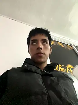 EstivenSallas online show from 18, 11, 2025