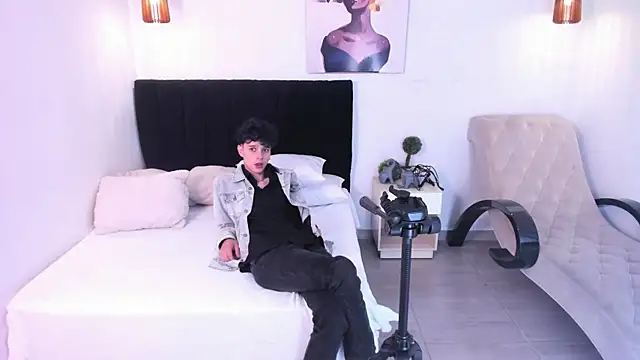  ruby red online show from 24, 9, 2025