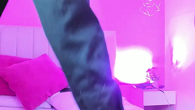  ruby red online show from 13, 10, 2025