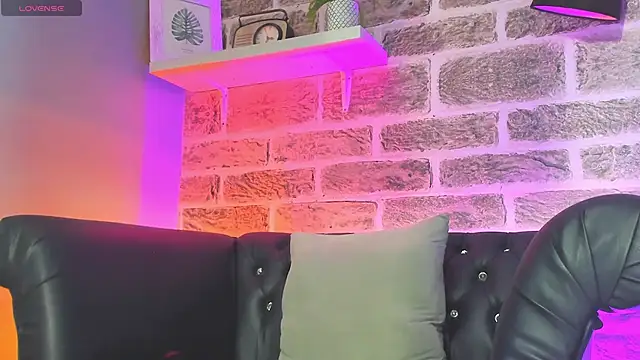 kevinn blue1 online show from 4, 11, 2025