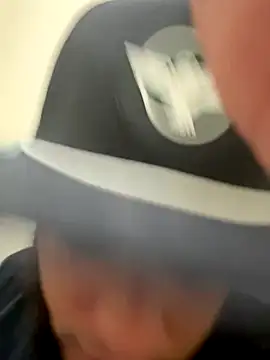 LeoPR00 online show from 17, 10, 2025