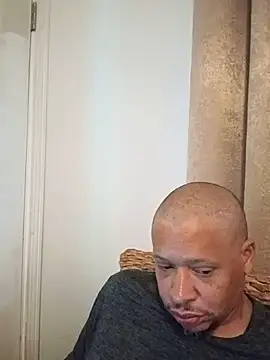 Snapshot of MoJanky chatting on 10, 6, 2026 MoJanky online show from 10, 6, 2026