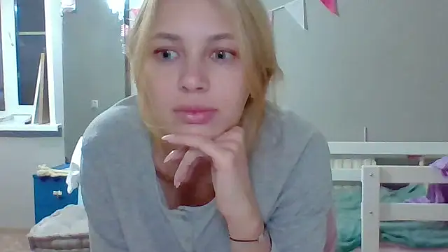 Snapshot of Lismera chatting on 24, 9, 2025 Lismera online show from 24, 9, 2025