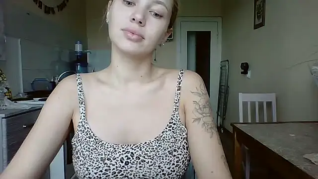Snapshot of Lismera chatting on 30, 9, 2025 Lismera online show from 30, 9, 2025