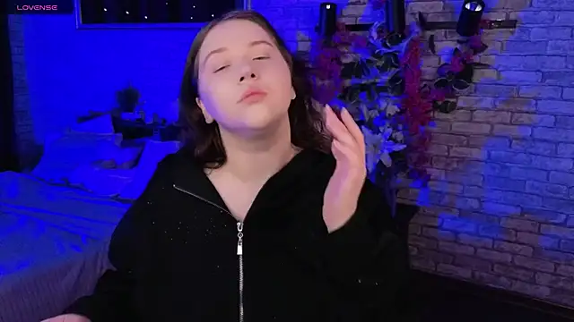 Snapshot of Selena_Muse chatting on 27, 11, 2025 Selena Muse online show from 27, 11, 2025