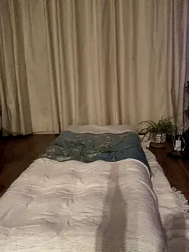 Mia Winters online show from 8, 11, 2025