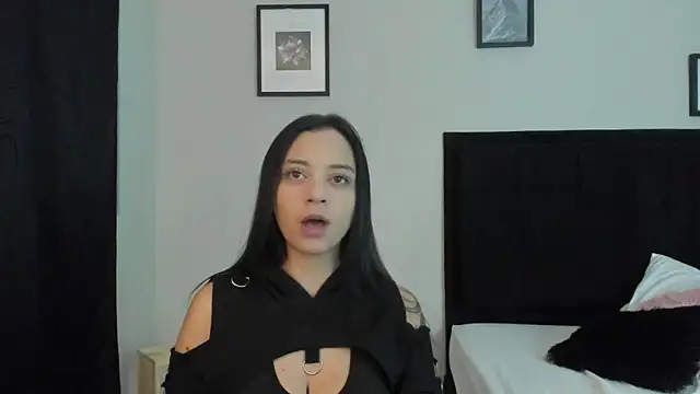 Snapshot of Sab_Brand chatting on 24, 10, 2025 Sab Brand online show from 24, 10, 2025