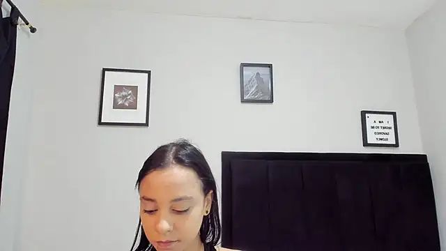 Snapshot of Sab_Brand chatting on 1, 11, 2025 Sab Brand online show from 1, 11, 2025