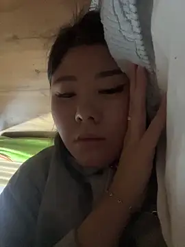 Snapshot of LAURA_LLL chatting on 16, 11, 2025 LAURA LLL online show from 16, 11, 2025