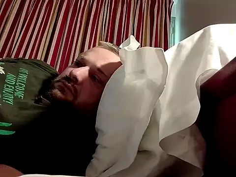 Snapshot of Yannor36 chatting on 25, 9, 2025 Yannor36 online show from 25, 9, 2025