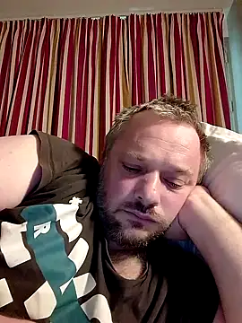 Snapshot of Yannor36 chatting on 4, 10, 2025 Yannor36 online show from 4, 10, 2025