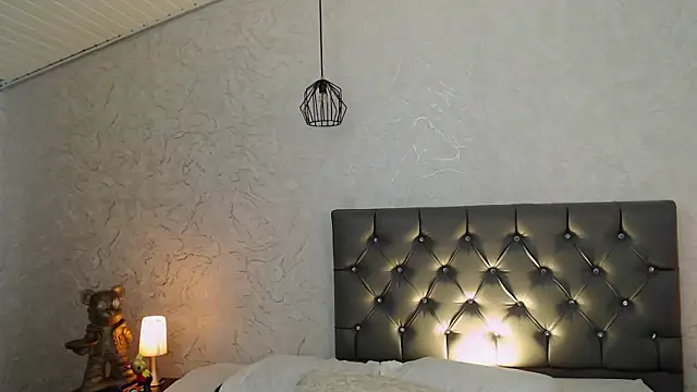 Sabriinaa Foxx online show from 4, 4, 2026