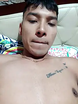 Snapshot of liamhotcolombia chatting on 14, 10, 2025 liamhotcolombia online show from 14, 10, 2025