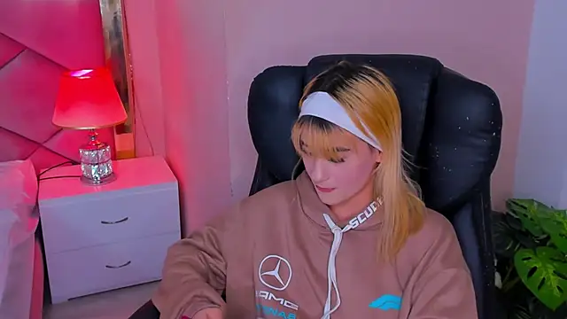 ChloeLaurentt online show from 10, 3, 2026