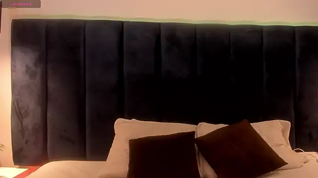 Snapshot of LiilyAdams chatting on 2, 3, 2026 LiilyAdams online show from 2, 3, 2026