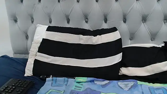 SexyBeverly  online show from 27, 11, 2025